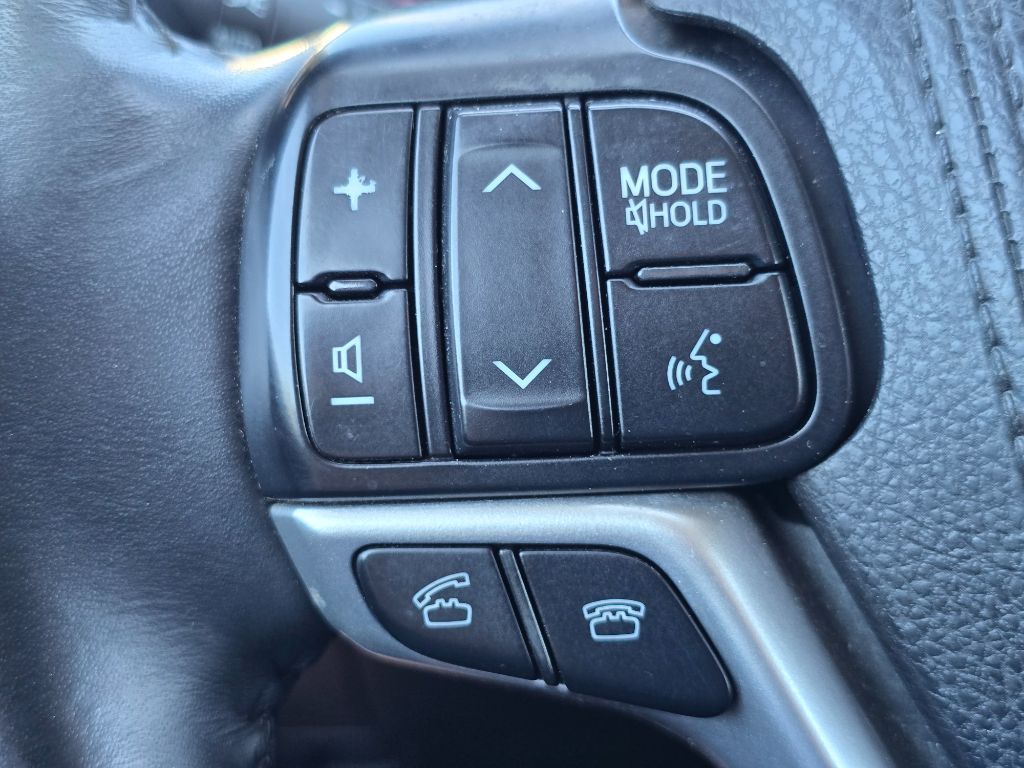 2016 Toyota Highlander Limited photo