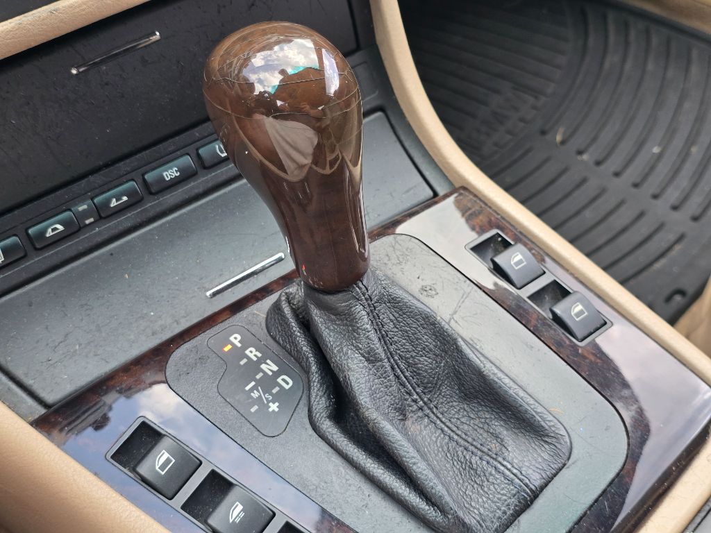 2006 BMW 3-Series 325Ci photo