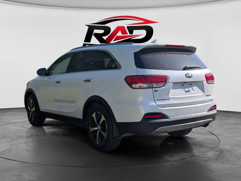 2017 Kia Sorento - $12,695