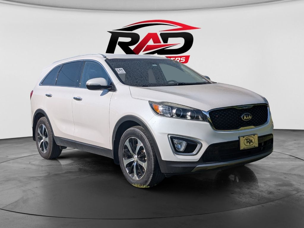 2017 Kia Sorento - $12,695