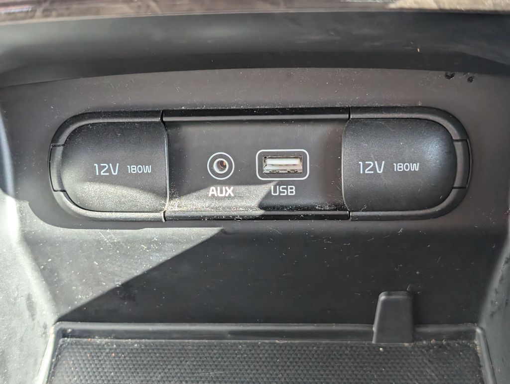 2017 Kia Sorento - $12,695