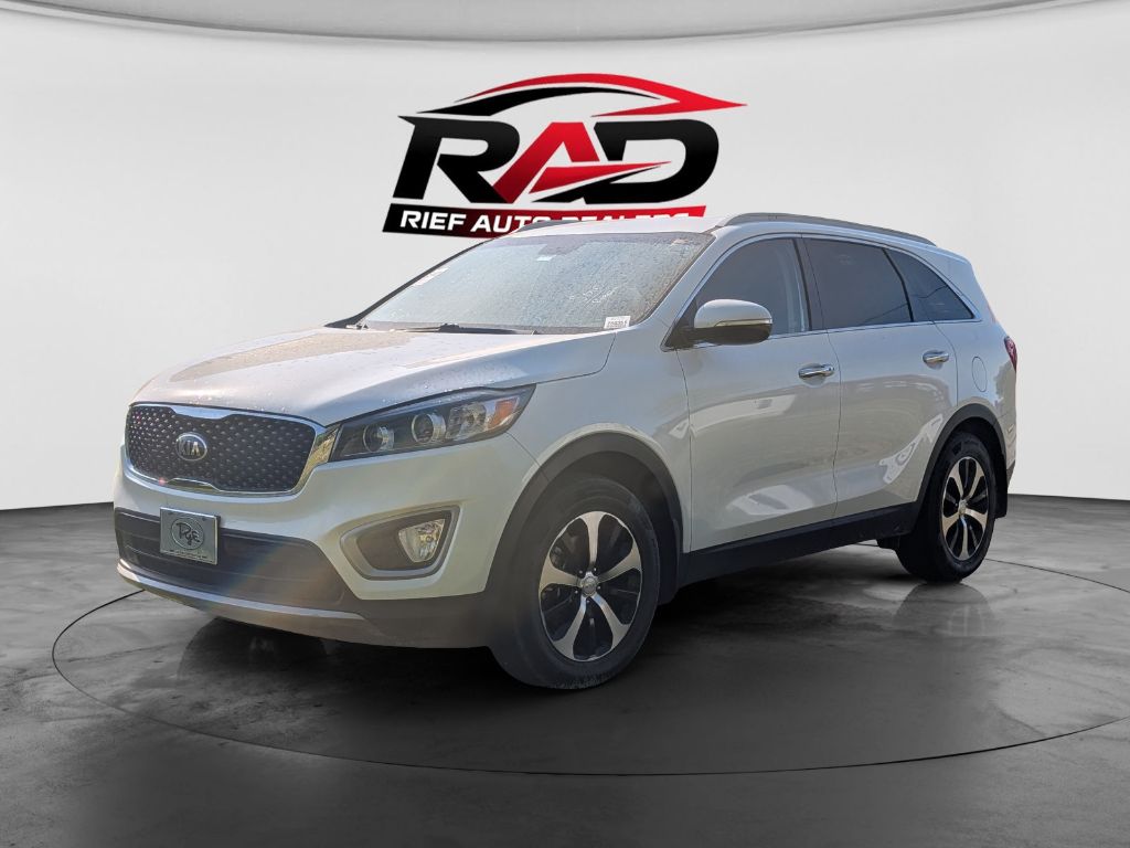 2017 Kia Sorento - $12,695