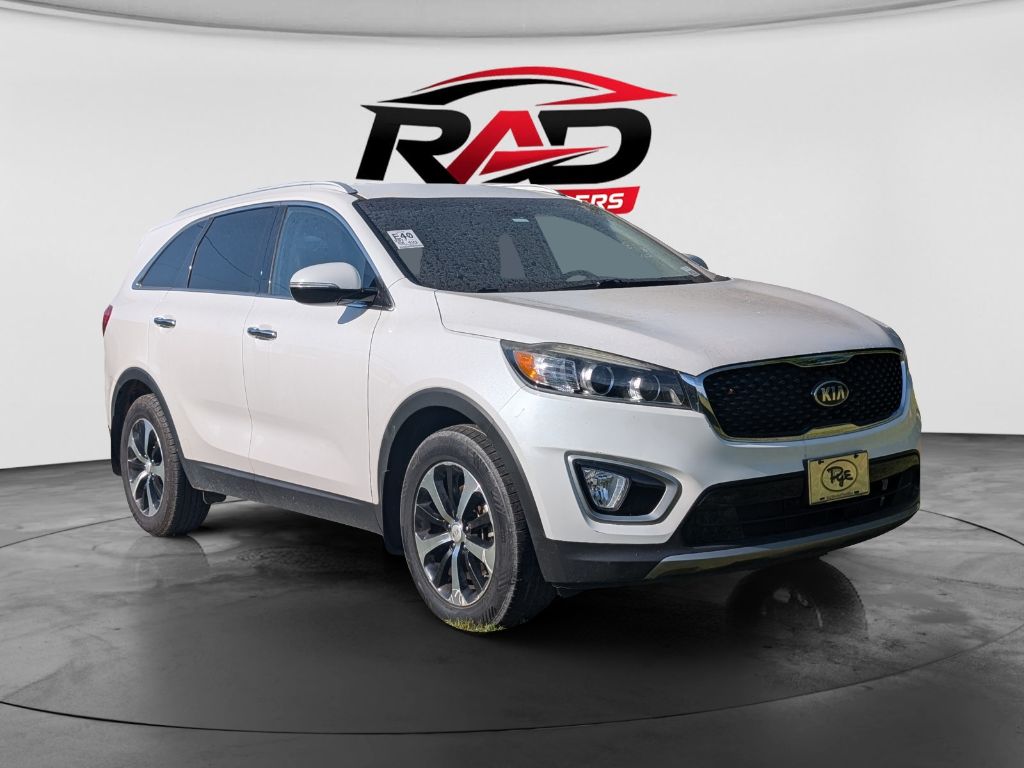 2017 Kia Sorento - $12,695