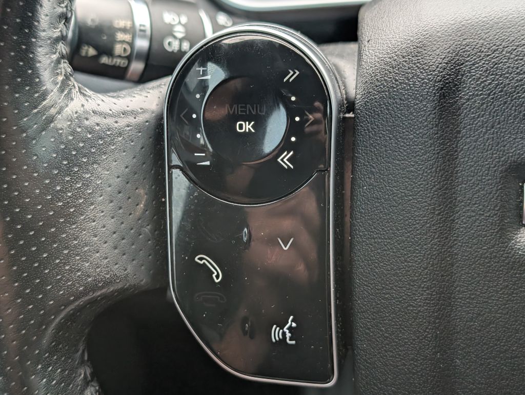 2018 Land Rover Range Rover Sport - $19,395