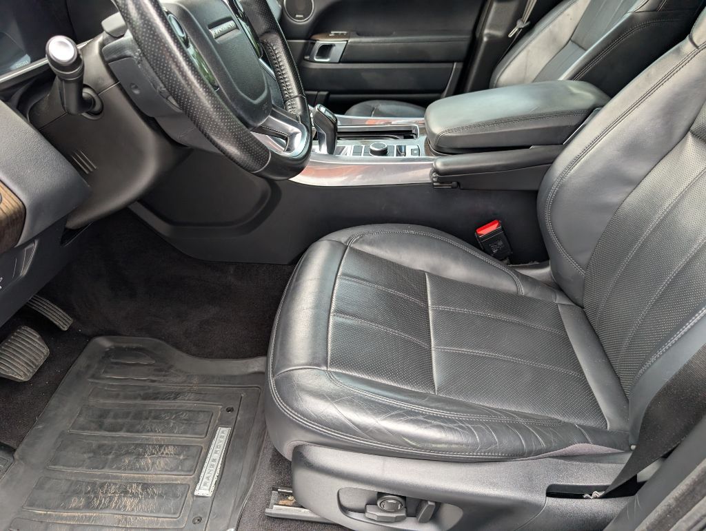 2018 Land Rover Range Rover Sport - $19,395