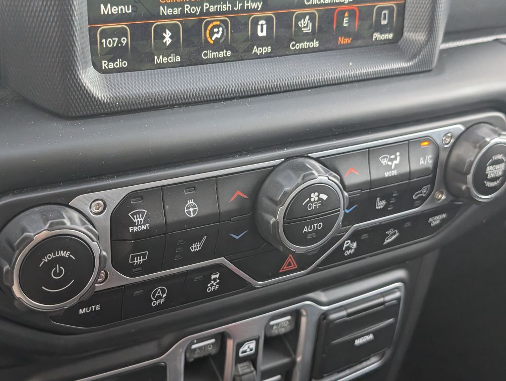 2018 Jeep Wrangler - $26,995