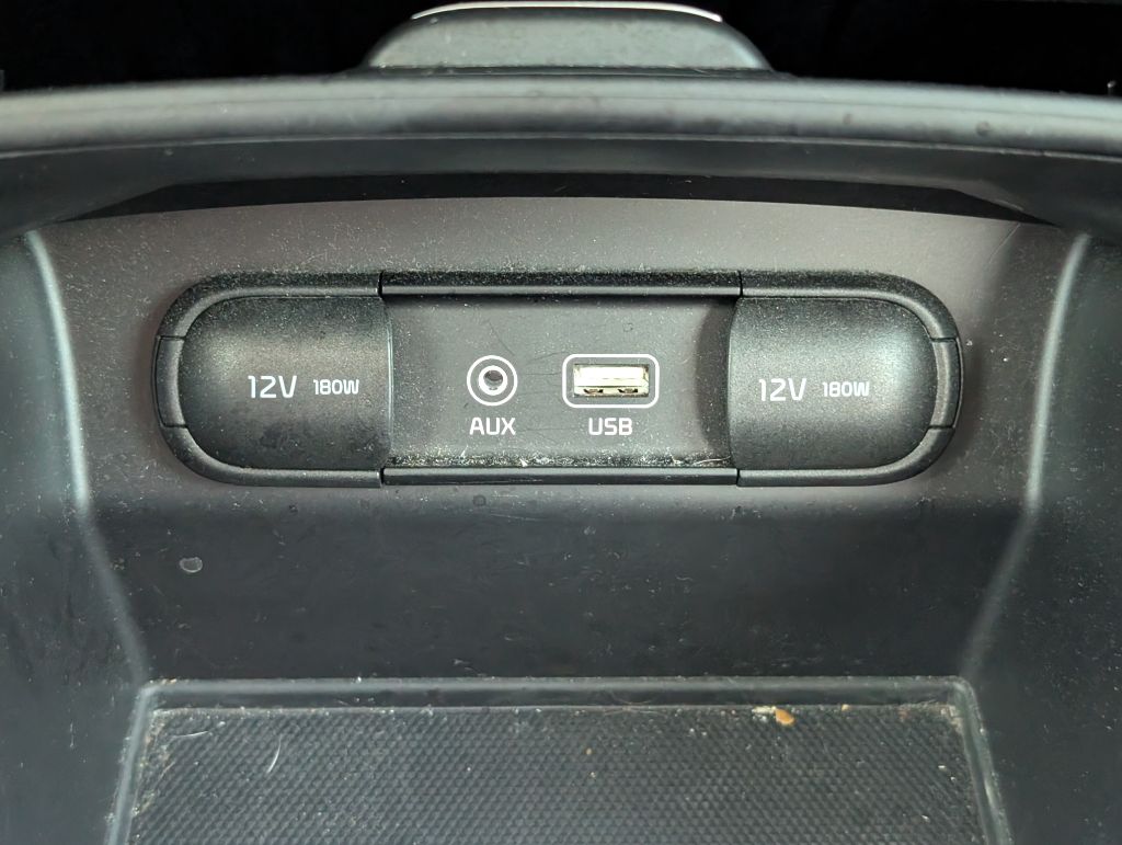 2019 Kia Sorento - $14,295