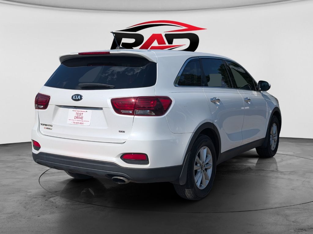 2019 Kia Sorento - $14,295