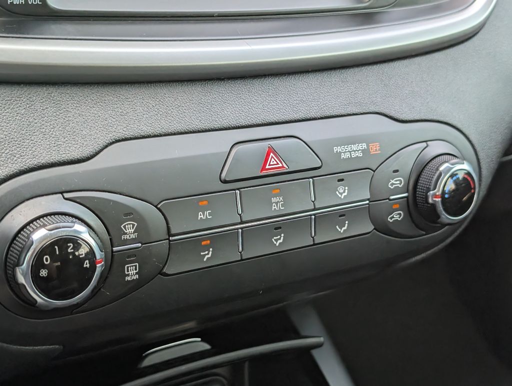 2019 Kia Sorento - $14,295