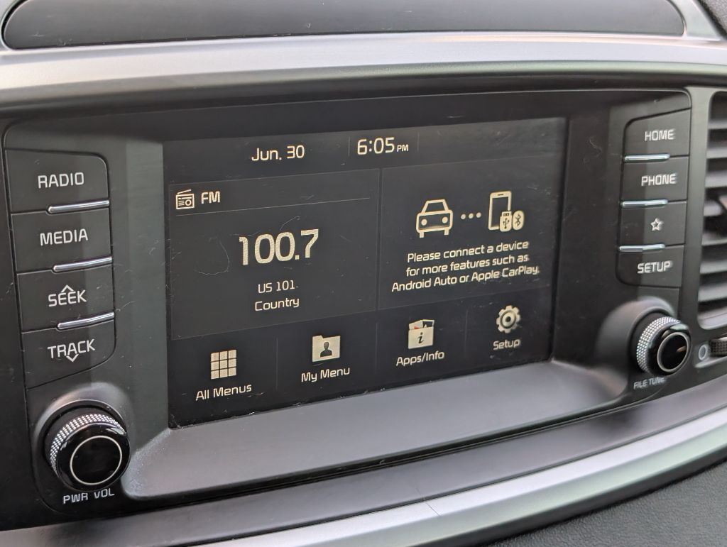 2019 Kia Sorento - $14,295