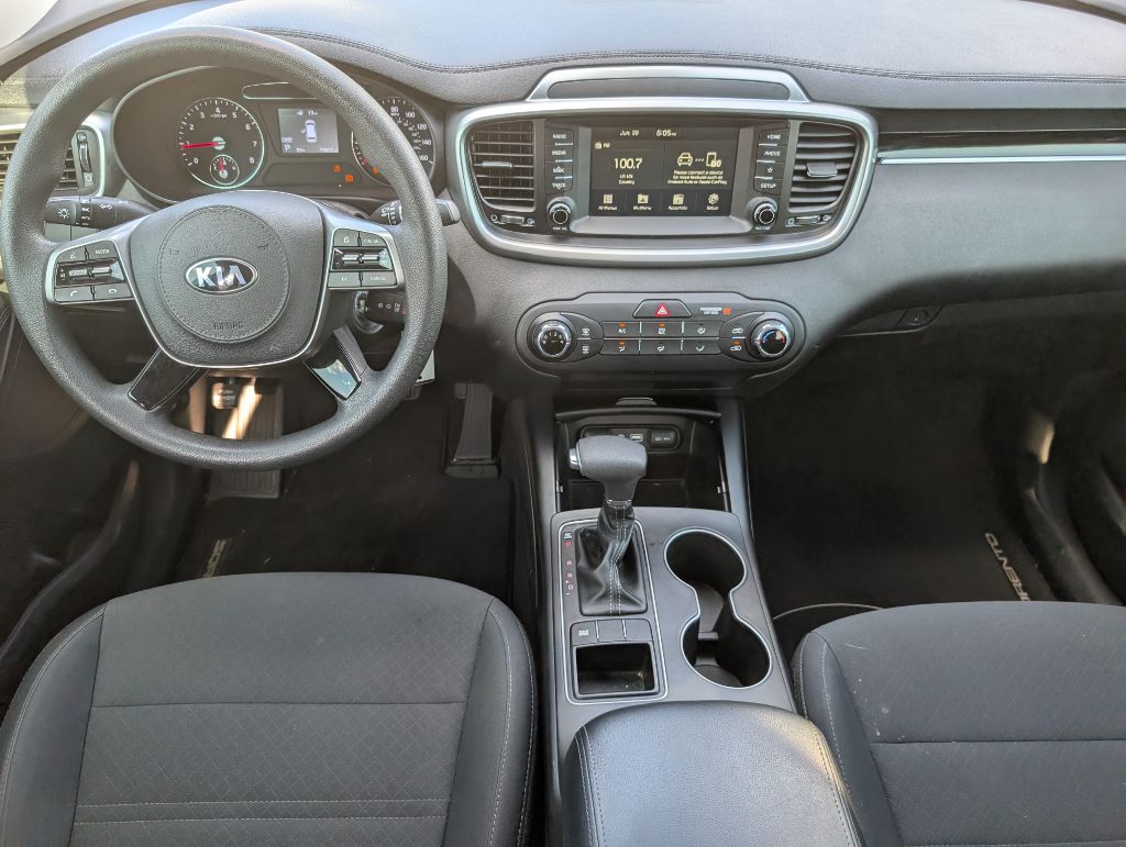 2019 Kia Sorento - $14,295