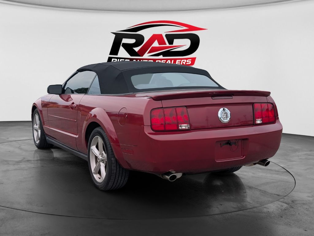 2006 Ford Mustang - $9,495