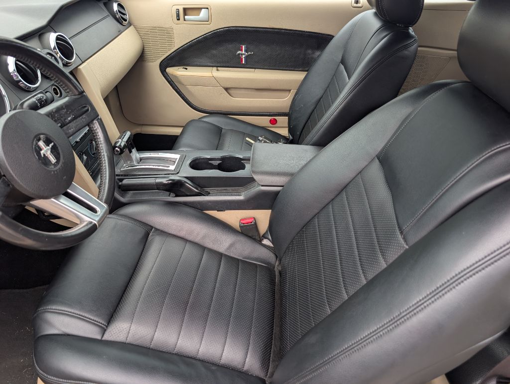 2006 Ford Mustang - $9,495