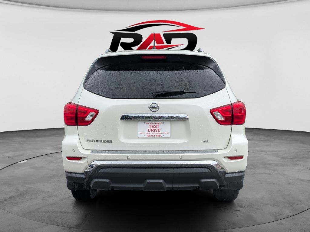 2017 Nissan Pathfinder - $12,995
