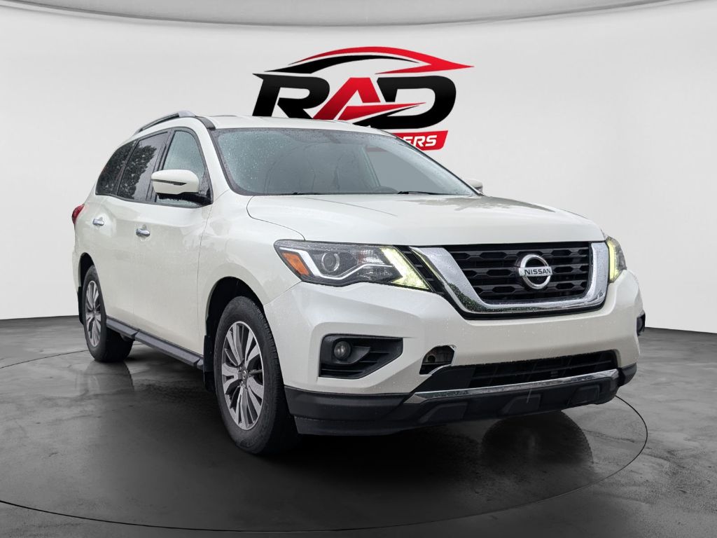 2017 Nissan Pathfinder - $12,995