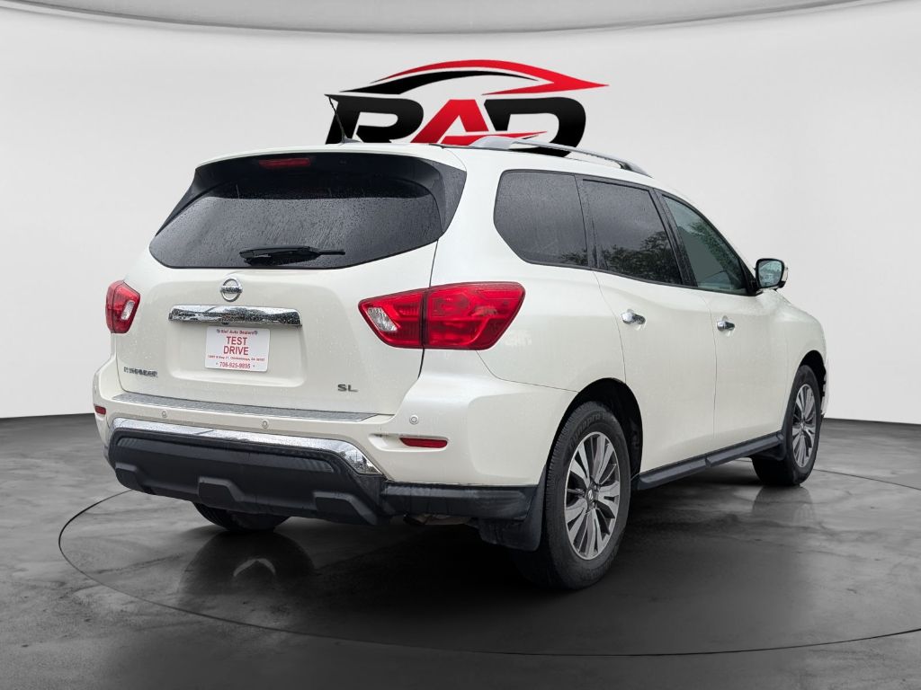 2017 Nissan Pathfinder - $12,995