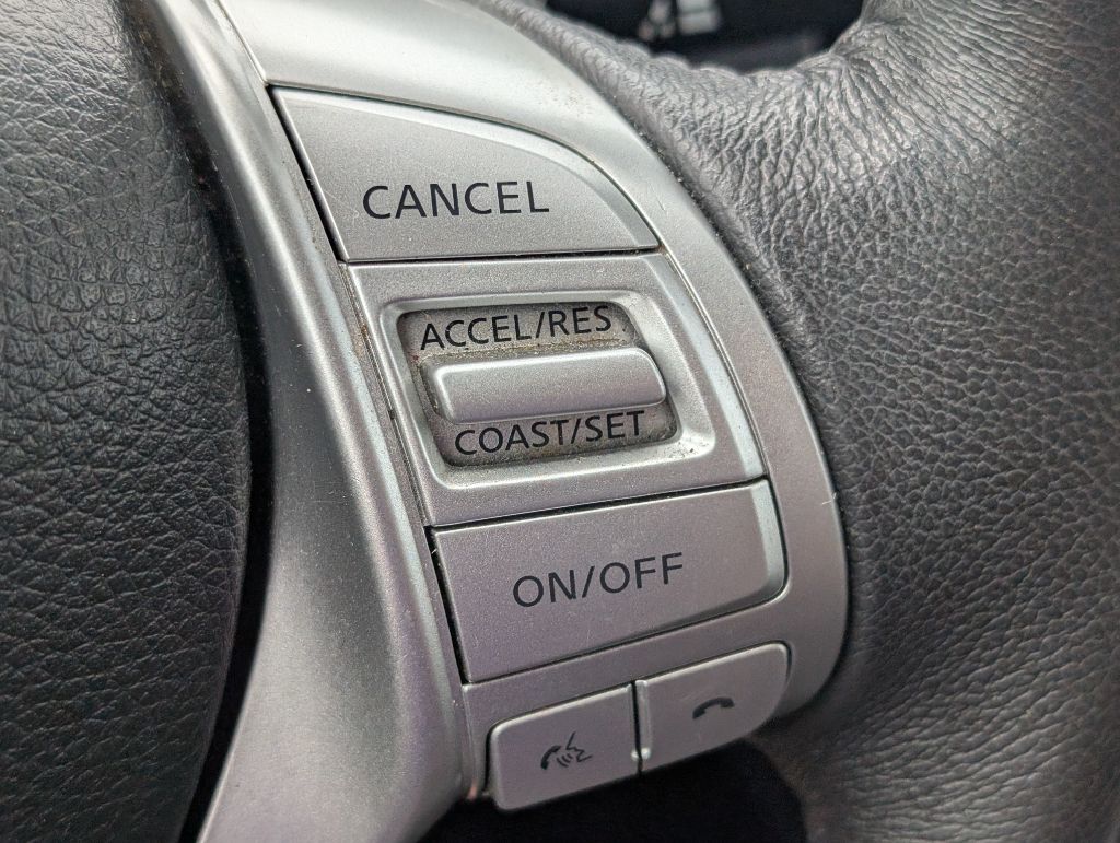 2016 Nissan Rogue - $12,995