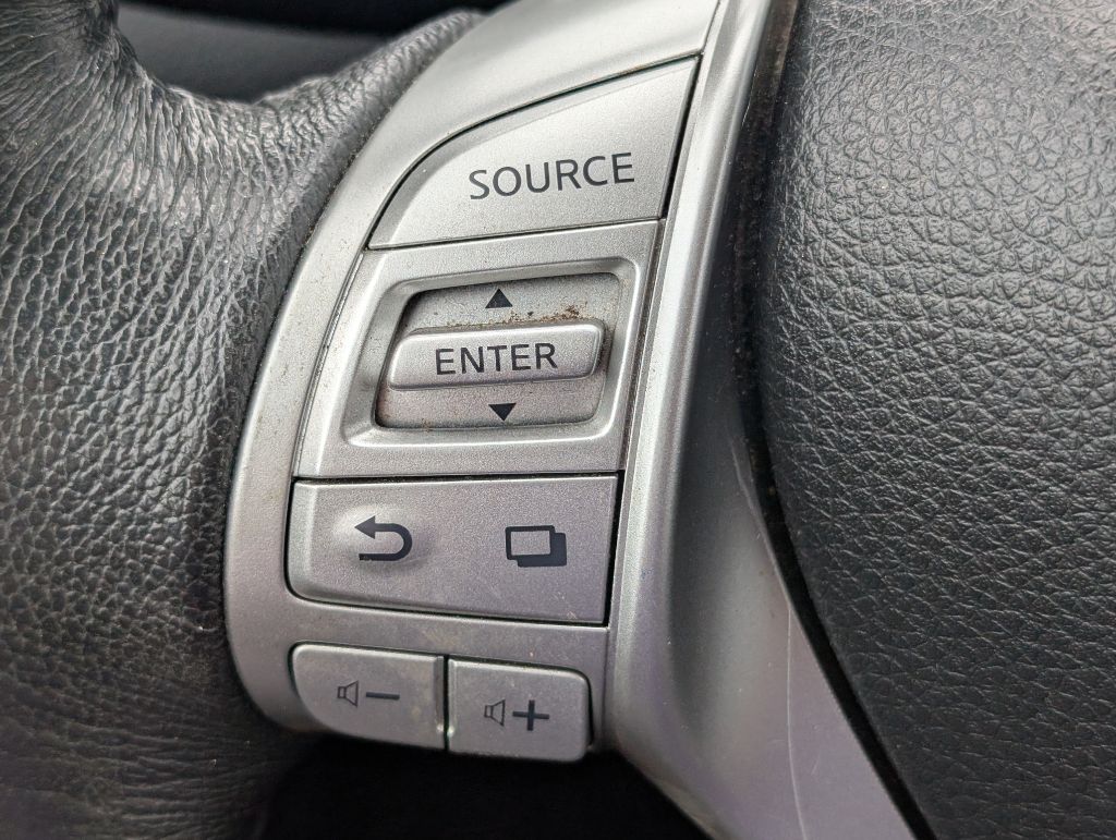 2016 Nissan Rogue - $12,995