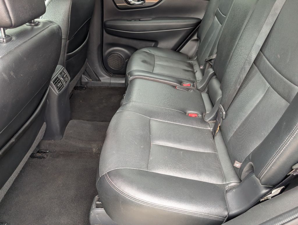 2016 Nissan Rogue - $12,995