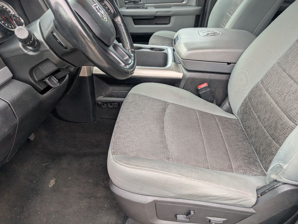 2017 Ram 1500 - $18,995
