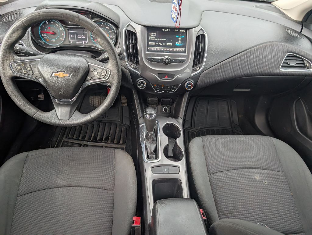 2018 Chevrolet Cruze - $8,495
