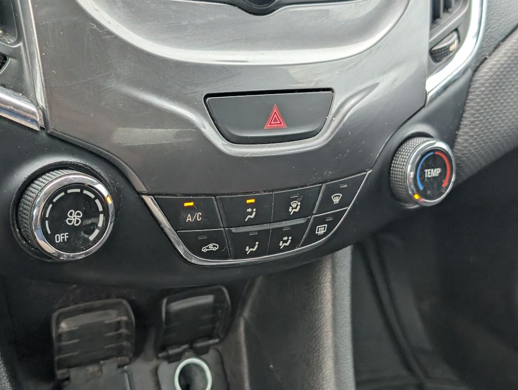 2018 Chevrolet Cruze - $8,495