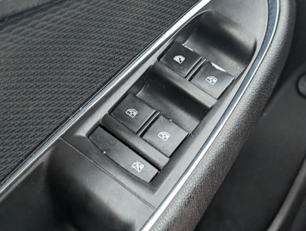 2018 Chevrolet Cruze - $8,495