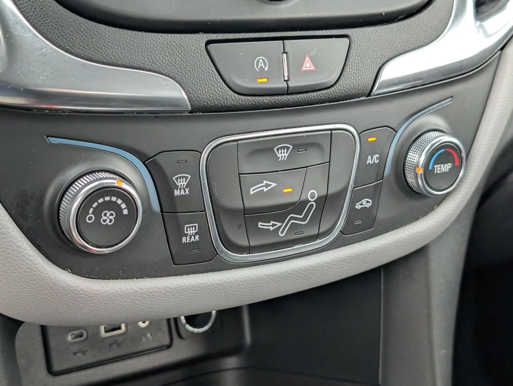 2022 Chevrolet Equinox - $17,495