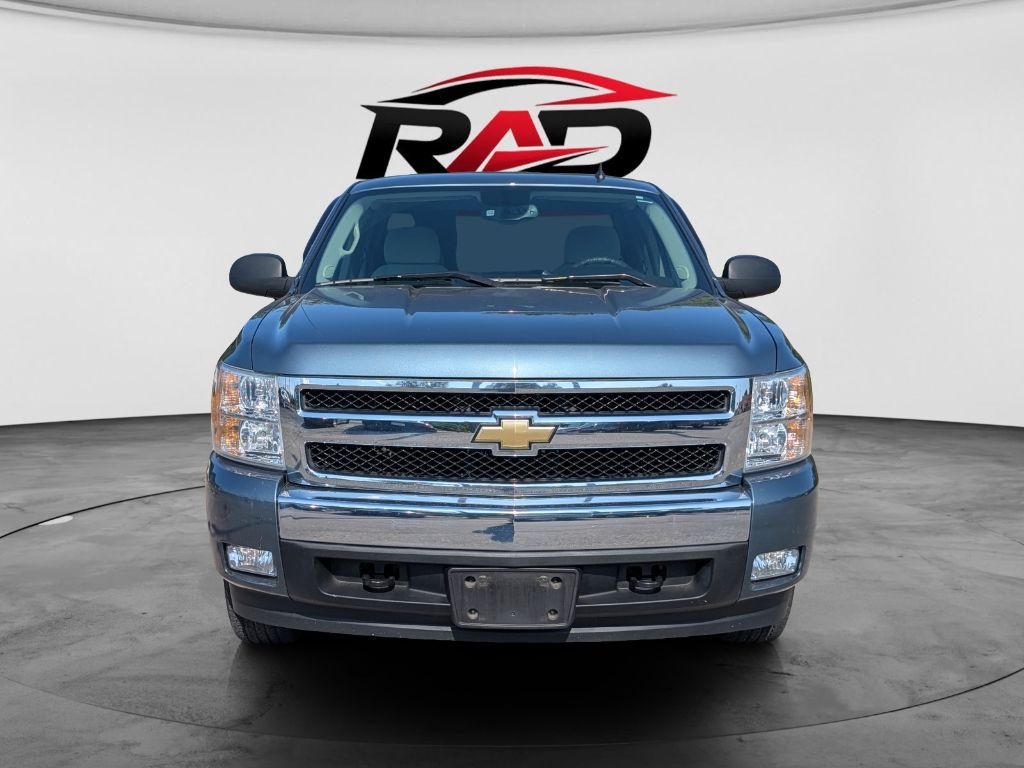 2007 Chevrolet Silverado - $15,995