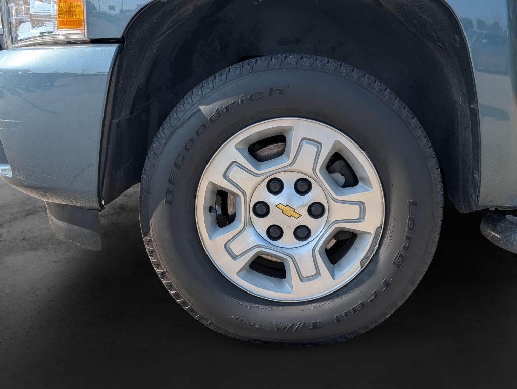 2007 Chevrolet Silverado - $15,995