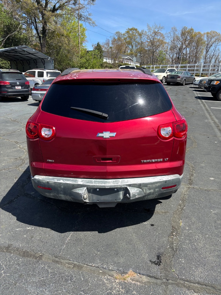 2012 Chevrolet Traverse LT photo