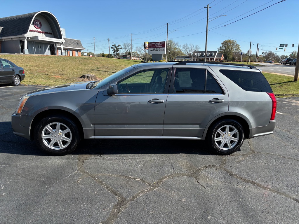 2005 Cadillac SRX photo