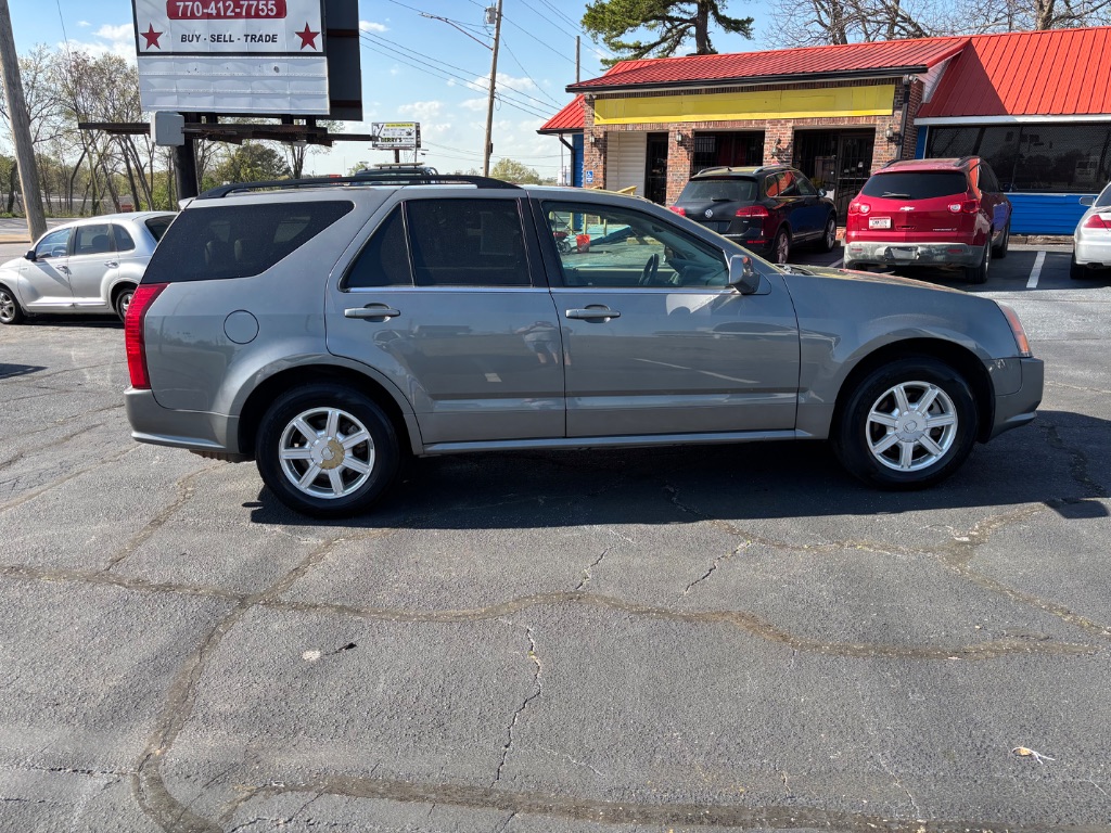 2005 Cadillac SRX photo