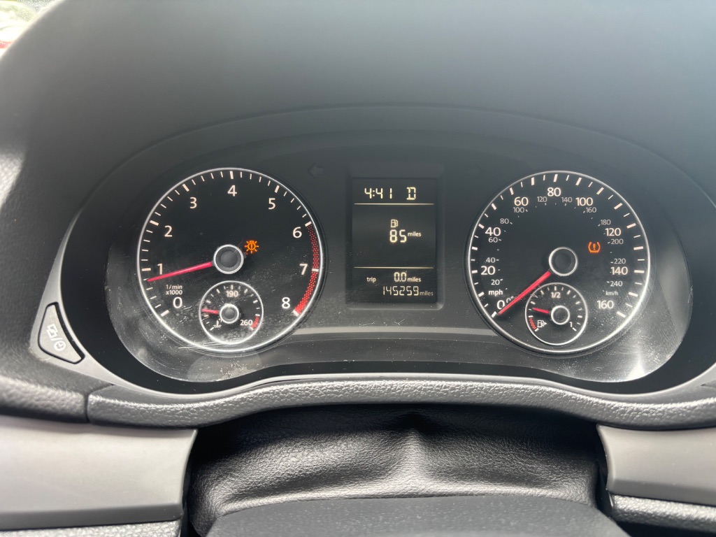 2014 Volkswagen Passat S PZEV photo