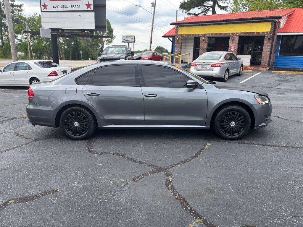 2014 Volkswagen Passat S PZEV photo