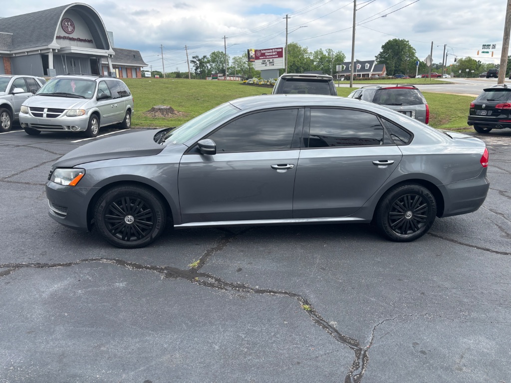 2014 Volkswagen Passat S PZEV photo