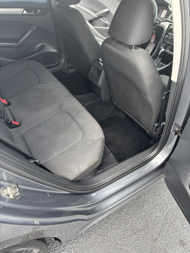 2014 Volkswagen Passat S PZEV photo