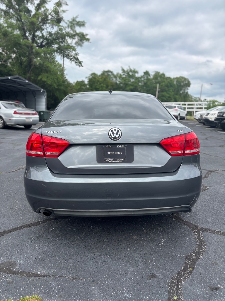 2014 Volkswagen Passat S PZEV photo