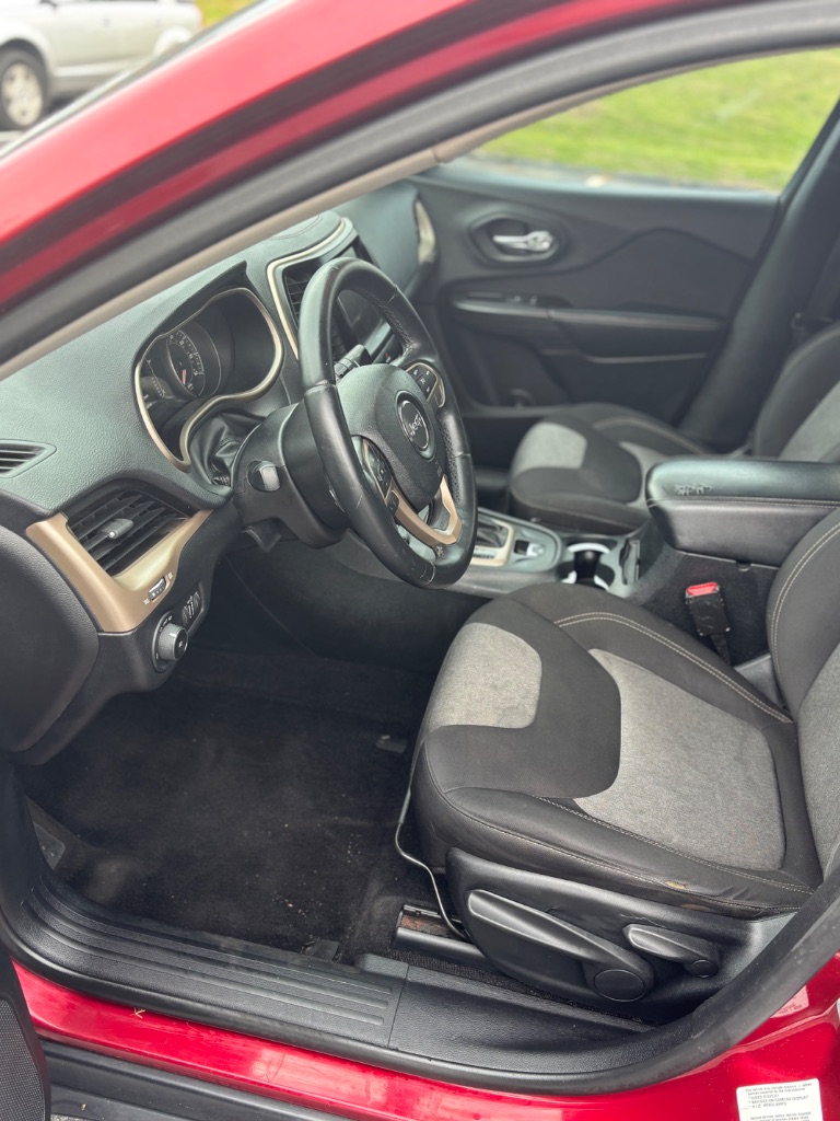 2014 Jeep Cherokee Latitude photo