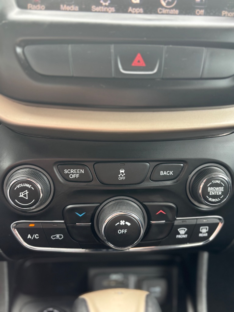 2014 Jeep Cherokee Latitude photo
