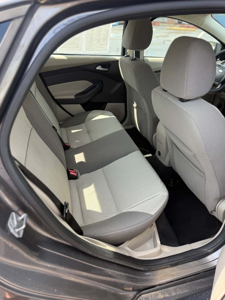 2014 Ford Focus - $3,200