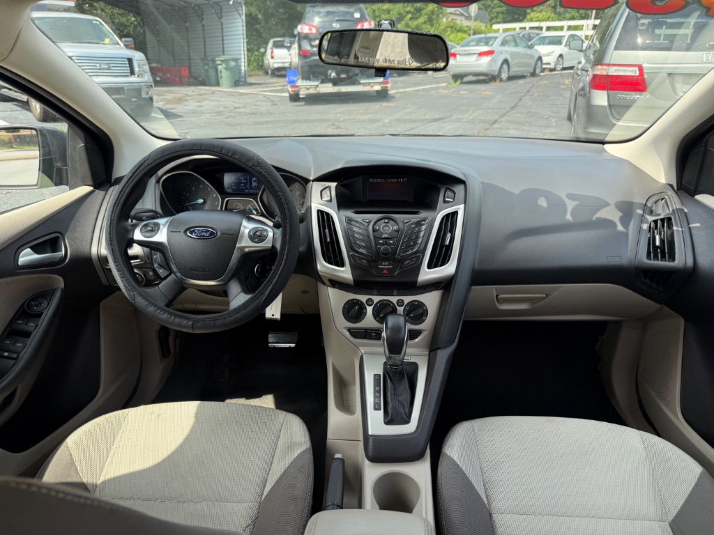 2014 Ford Focus - $3,200