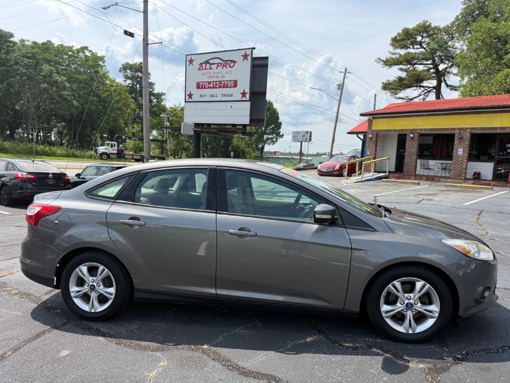 2014 Ford Focus - $3,200