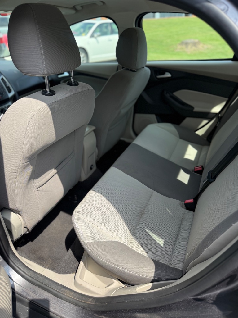 2014 Ford Focus - $3,200