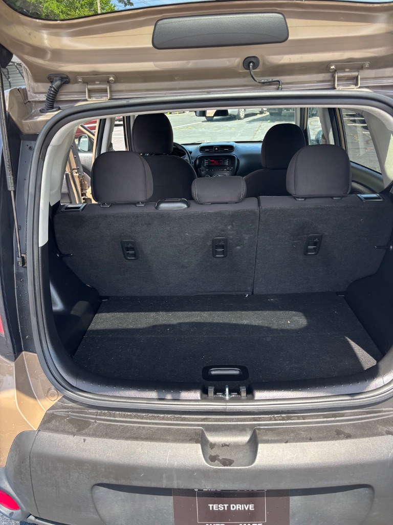 2015 Kia Soul - $4,000