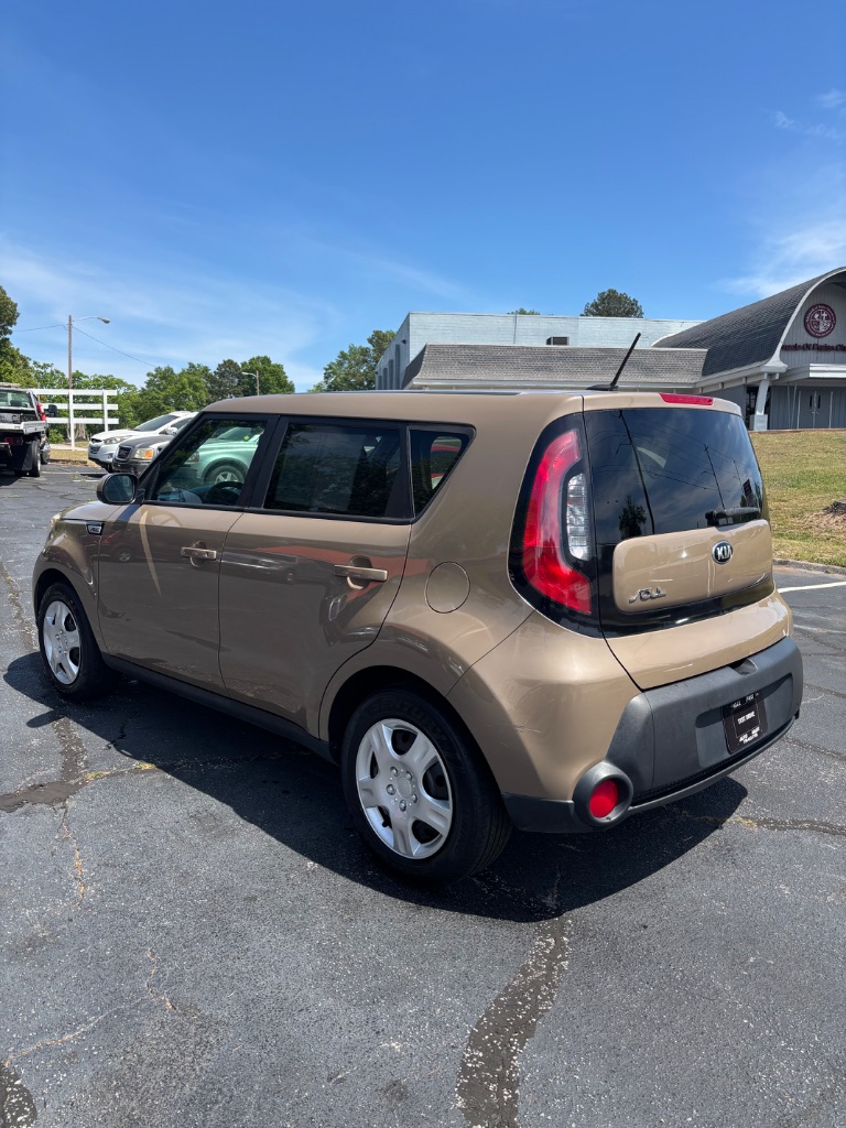 2015 Kia Soul - $4,000