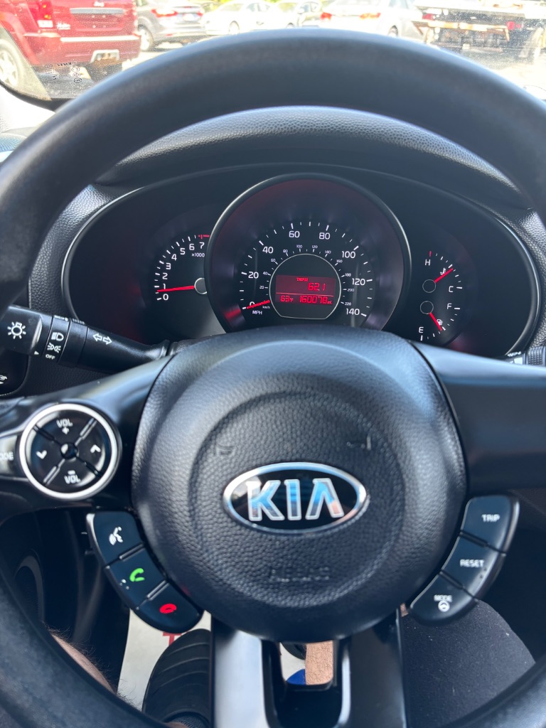 2015 Kia Soul - $4,000