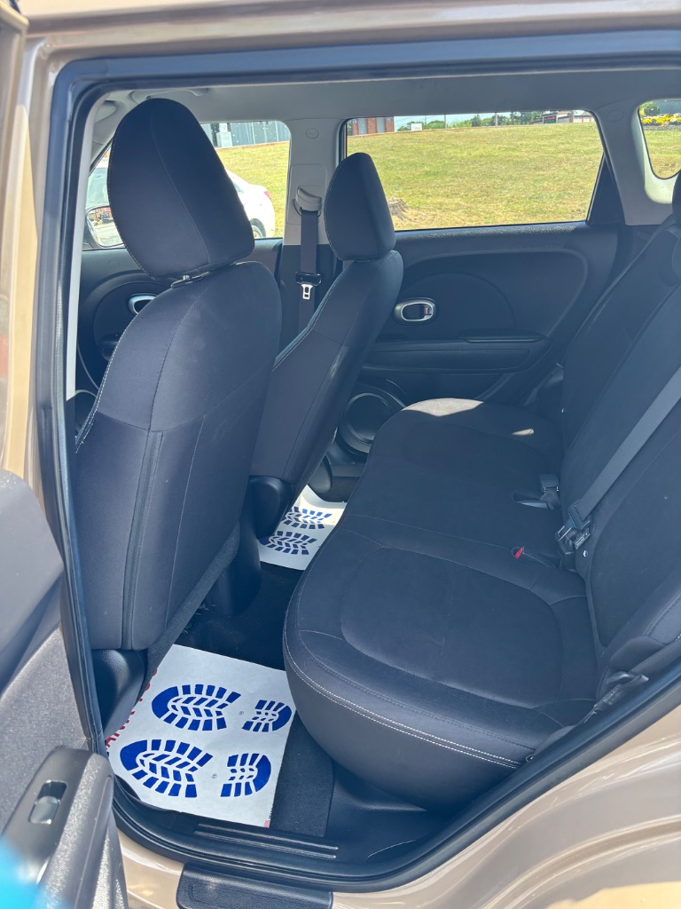 2015 Kia Soul - $4,000