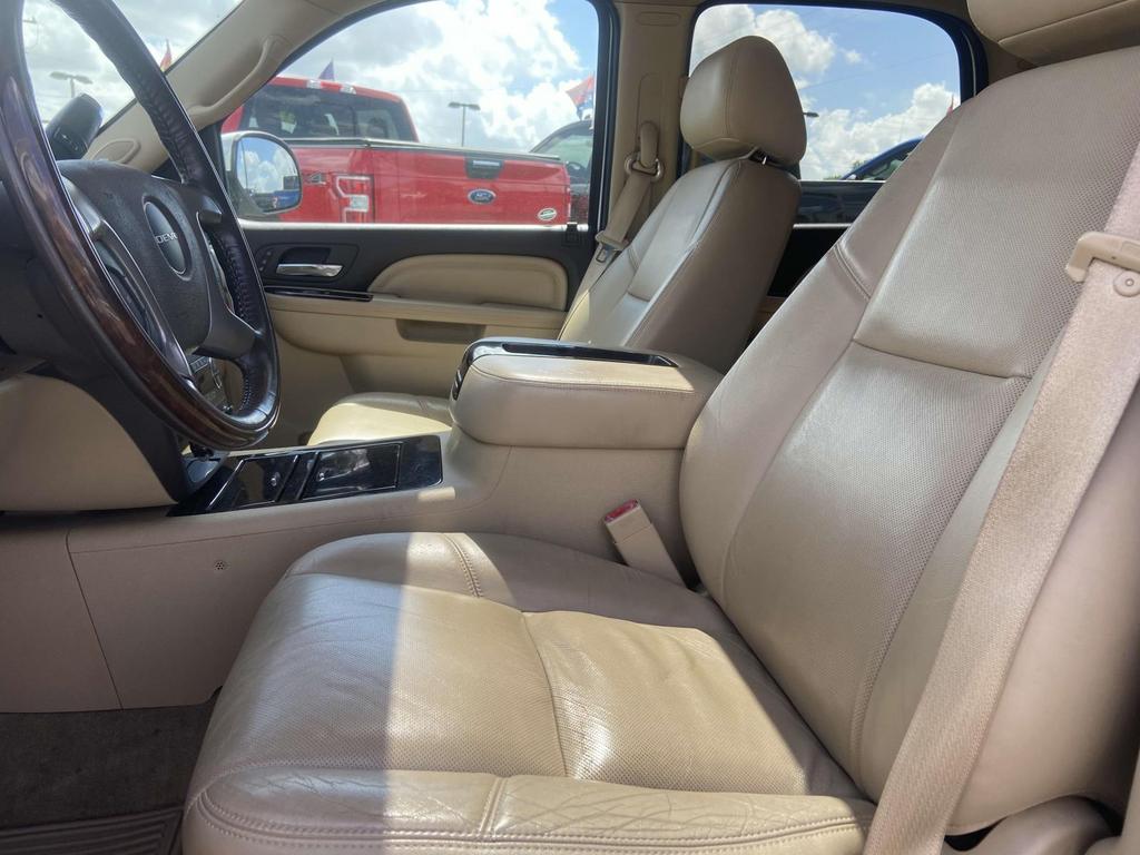 2012 GMC Yukon Denali Hybrid photo