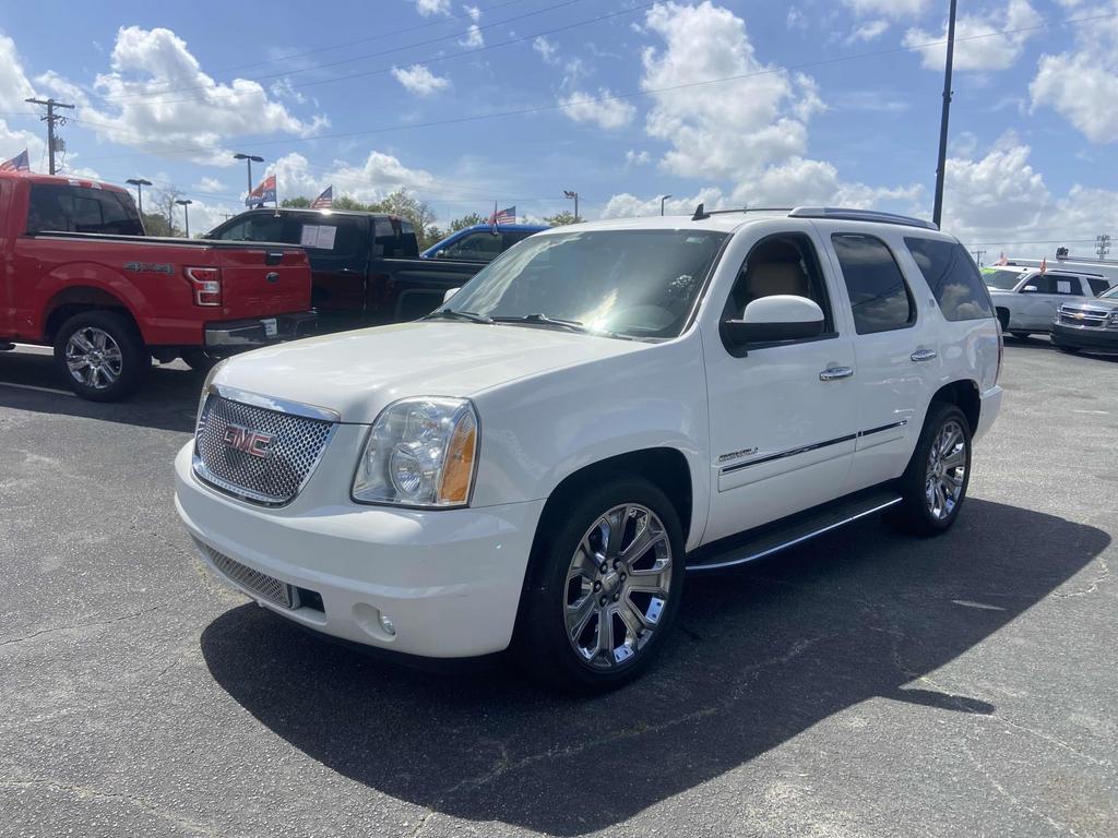2012 GMC Yukon Denali Hybrid photo